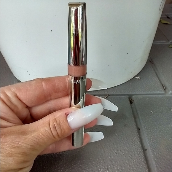 Women's Maybelline shine seduction glossy lipcolor - Picture 3 of 4